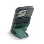 Decoded Silicone MagSafe Card Stand Sleeve Sage Leaf – Bild 3